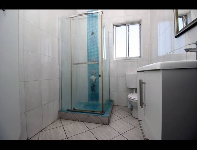 6 BEDROOM FREESTANDING FOR SALE IN TUSCANY GLEN